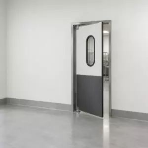 Жесткая маятниковая распашная дверь одностворчатая из сэндвич панелей 230*100